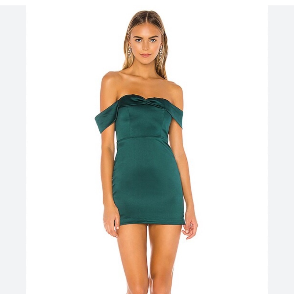 Size 4 Danyka Mini Dress:Emerald Green Off The Shoulder NBD short dress.